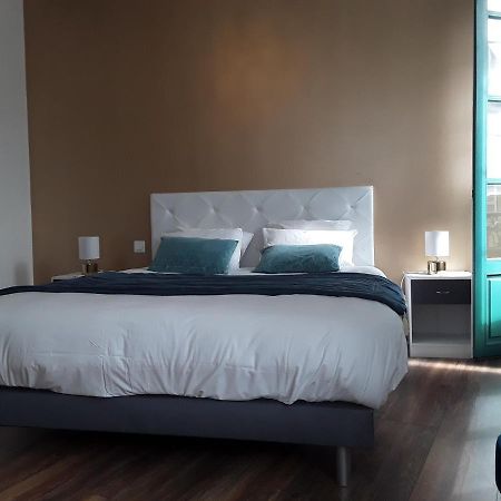 Madelon IV Bed & Breakfast Belves Ngoại thất bức ảnh