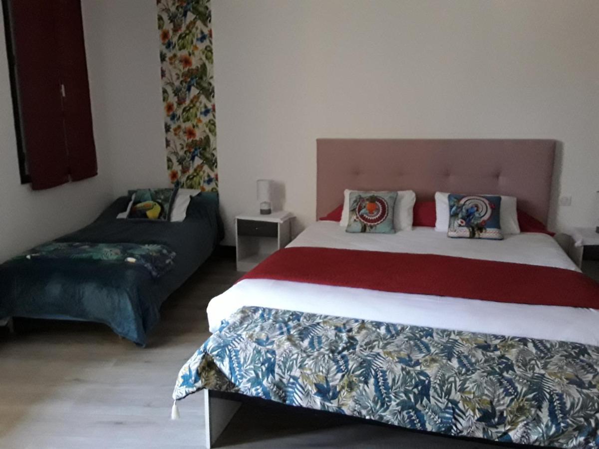 Madelon IV Bed & Breakfast Belves Ngoại thất bức ảnh