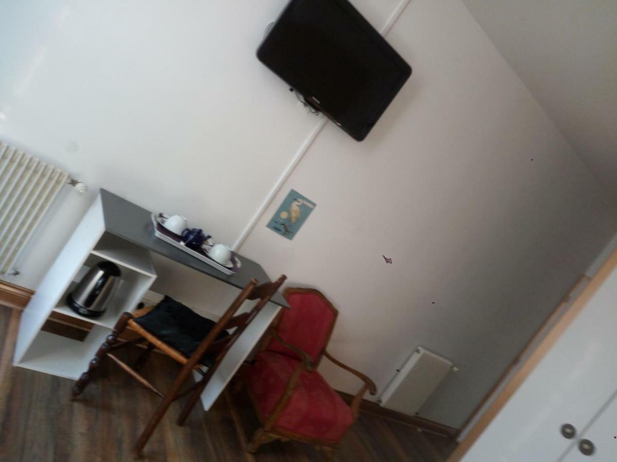 Madelon IV Bed & Breakfast Belves Ngoại thất bức ảnh