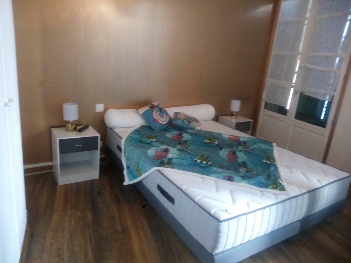 Madelon IV Bed & Breakfast Belves Ngoại thất bức ảnh